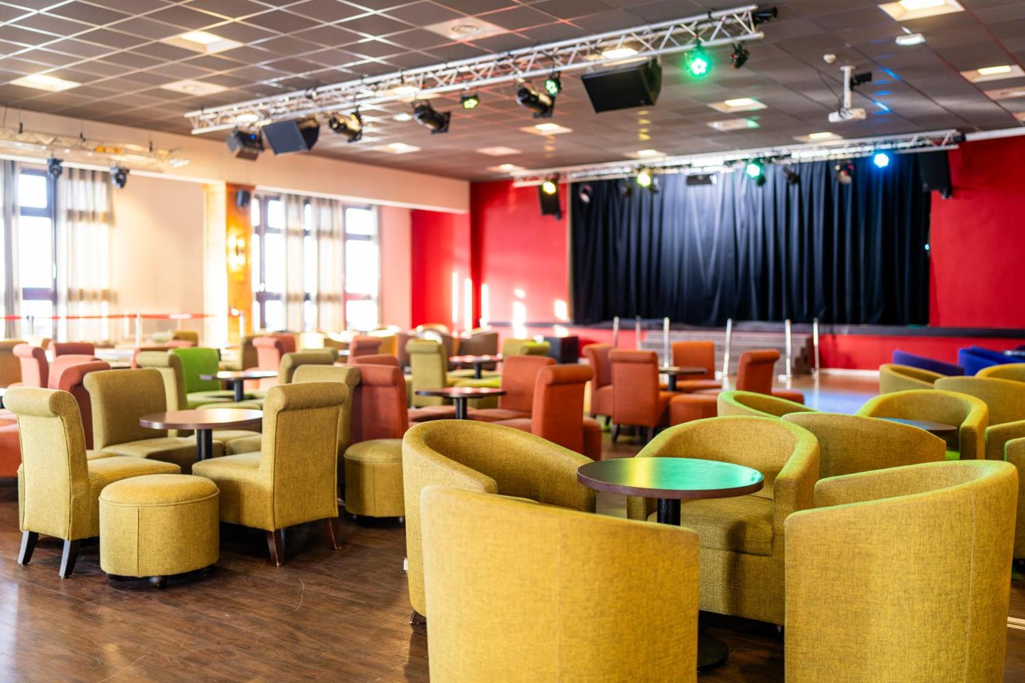 Villages Clubs Du Soleil - Les Menuires Сен-Мартен-де-Бельвиль Экстерьер фото